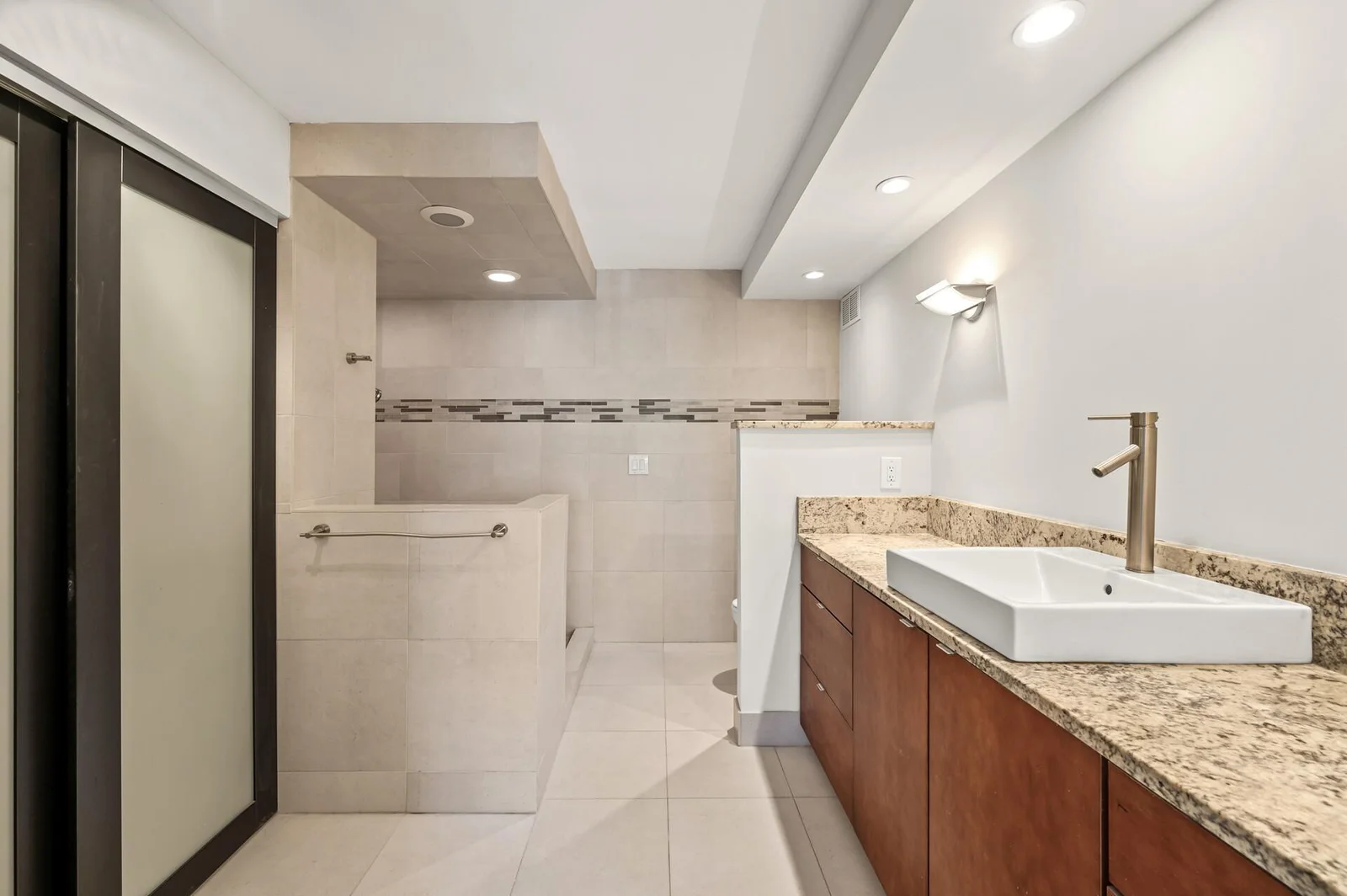 BIG Spa Primary Bath