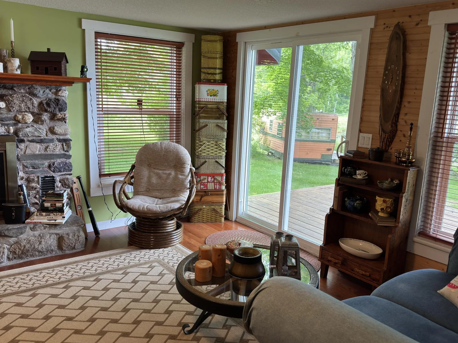 Easy access to lakeside deck
