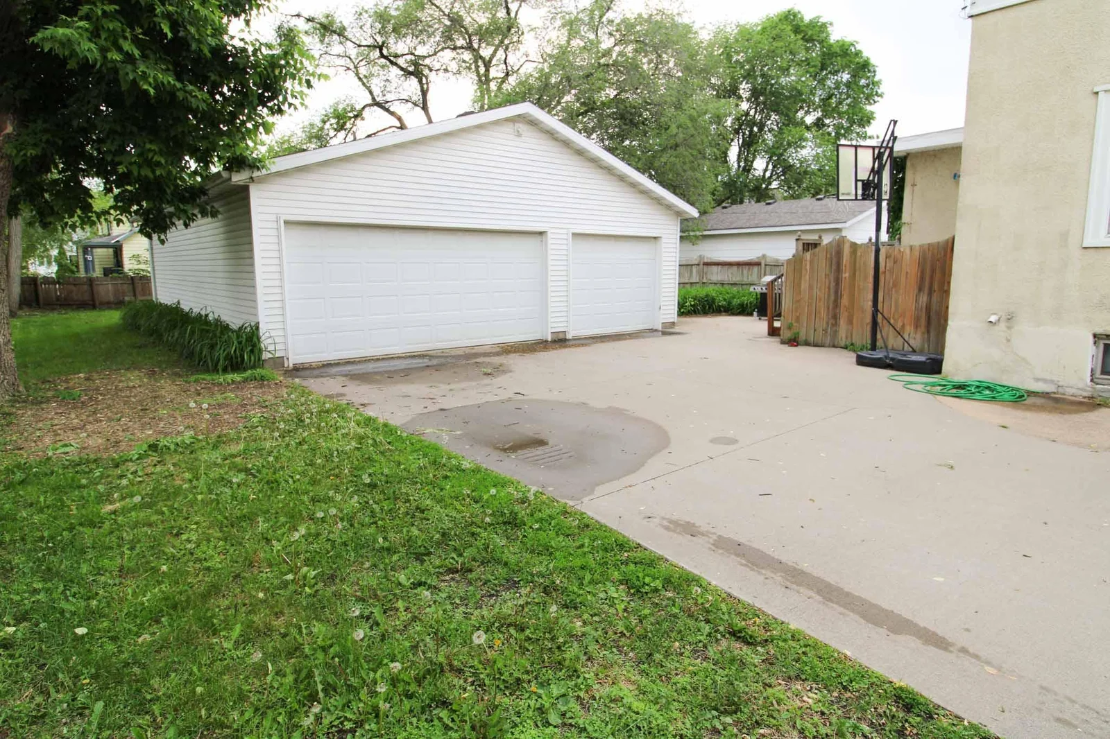 3 Stall Garage - Partially Heated