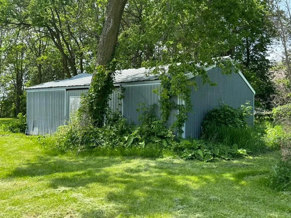Thumbnail photo 6