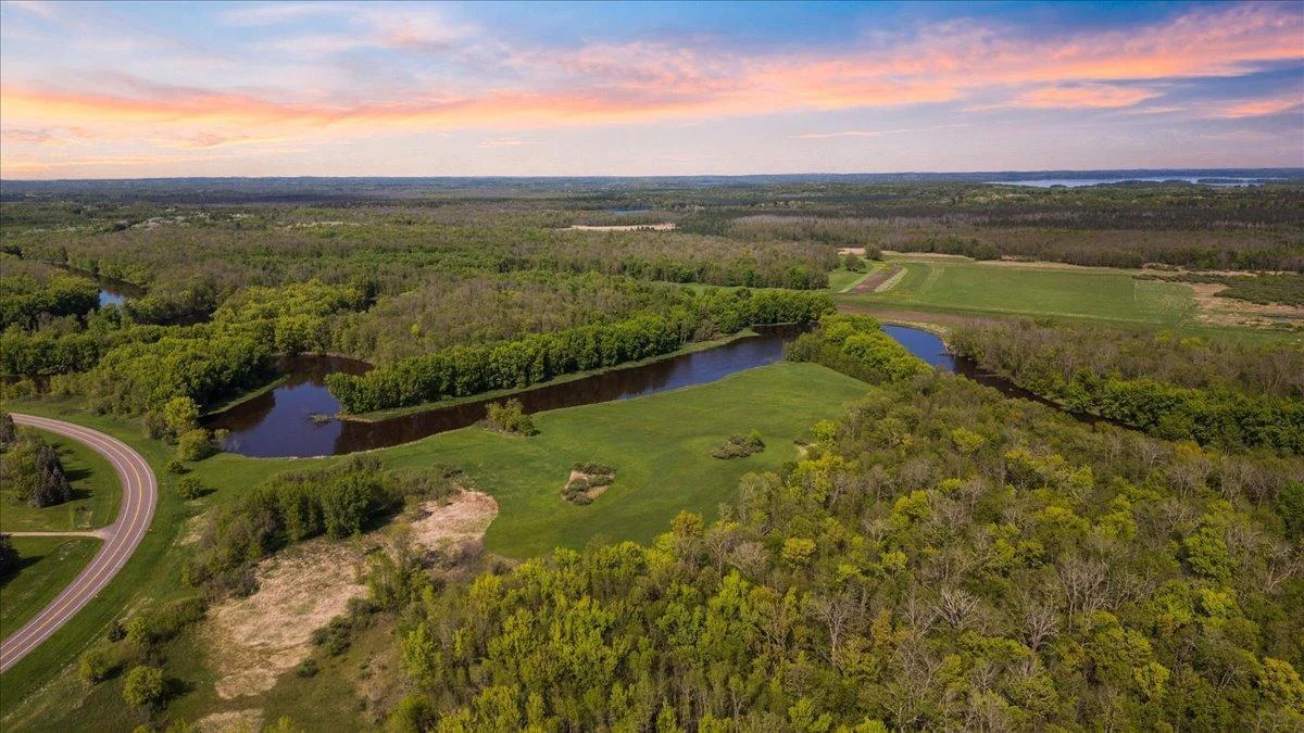 Photo 1 of 51325 Great River
