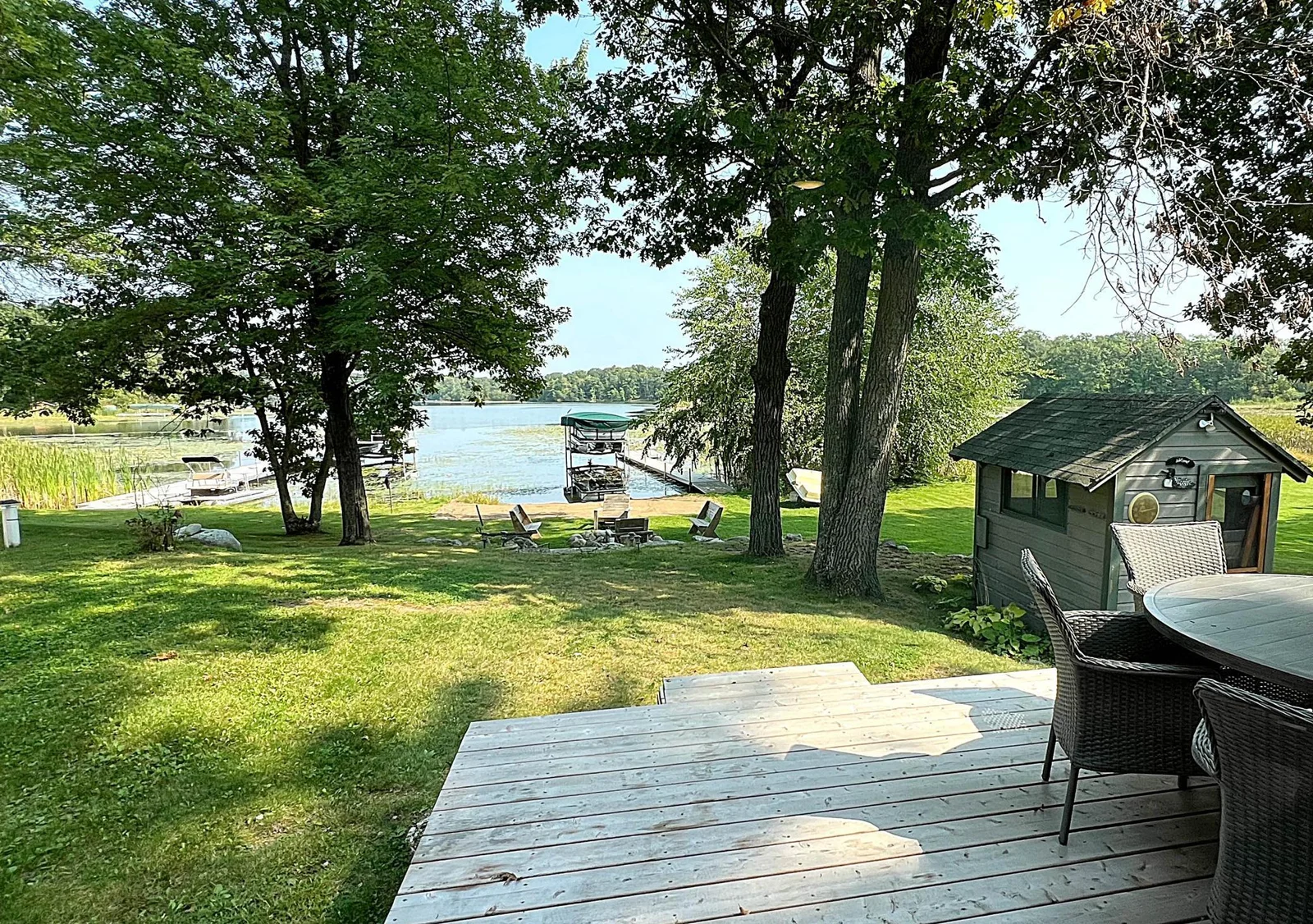 Deck view to lake.jpg