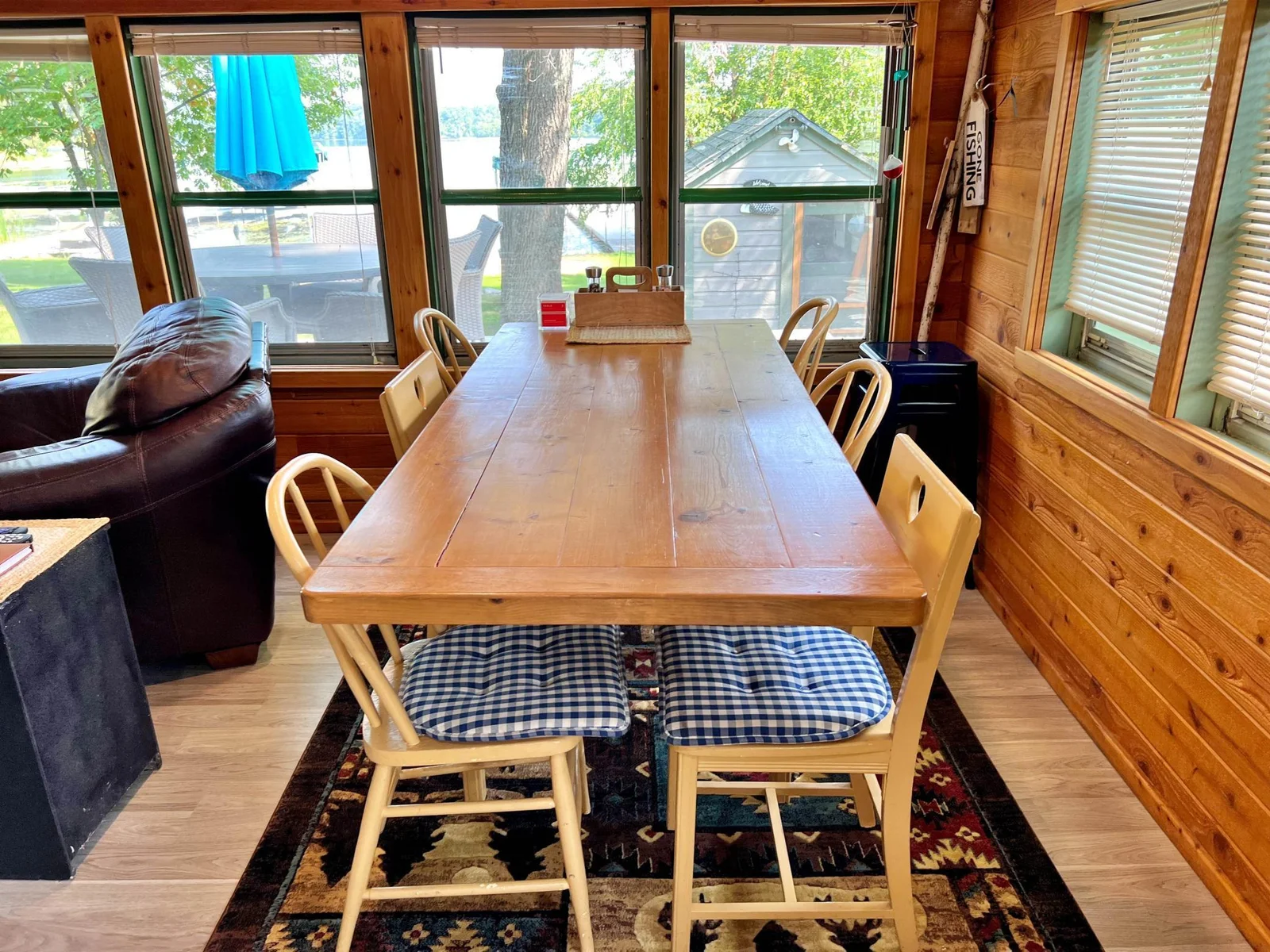 Dining space with views of Lake.jpg