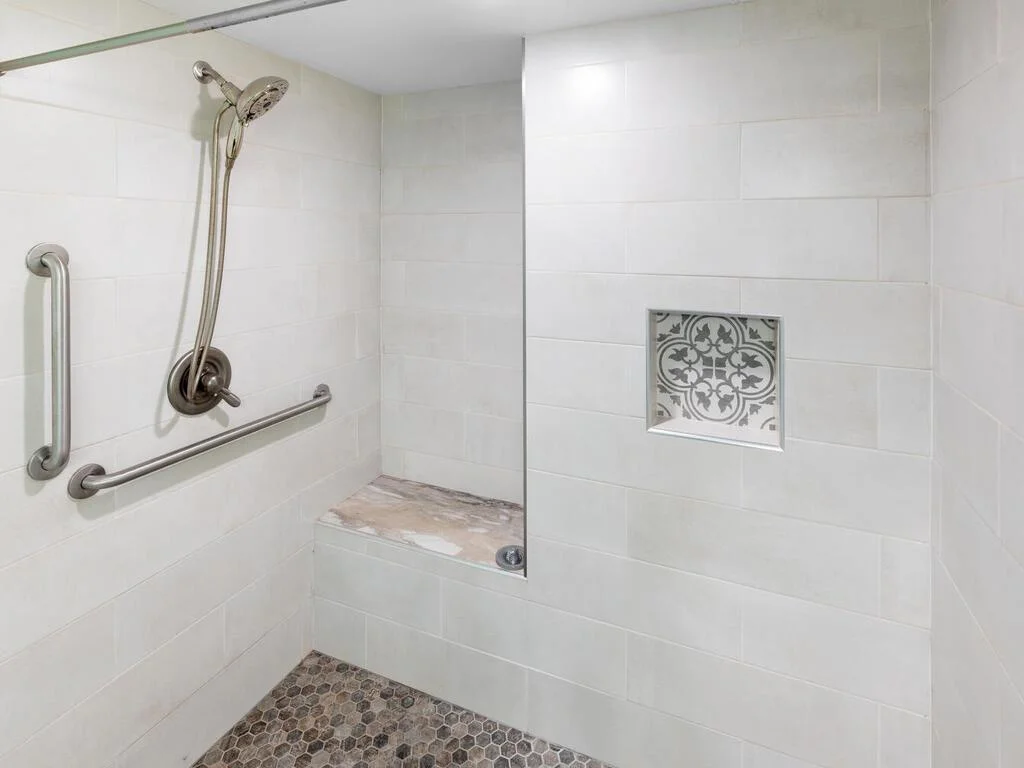 Primary 3/4 bath