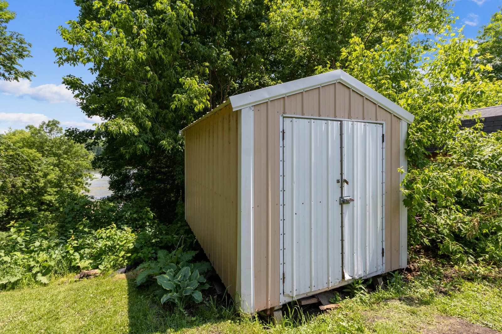 shed
