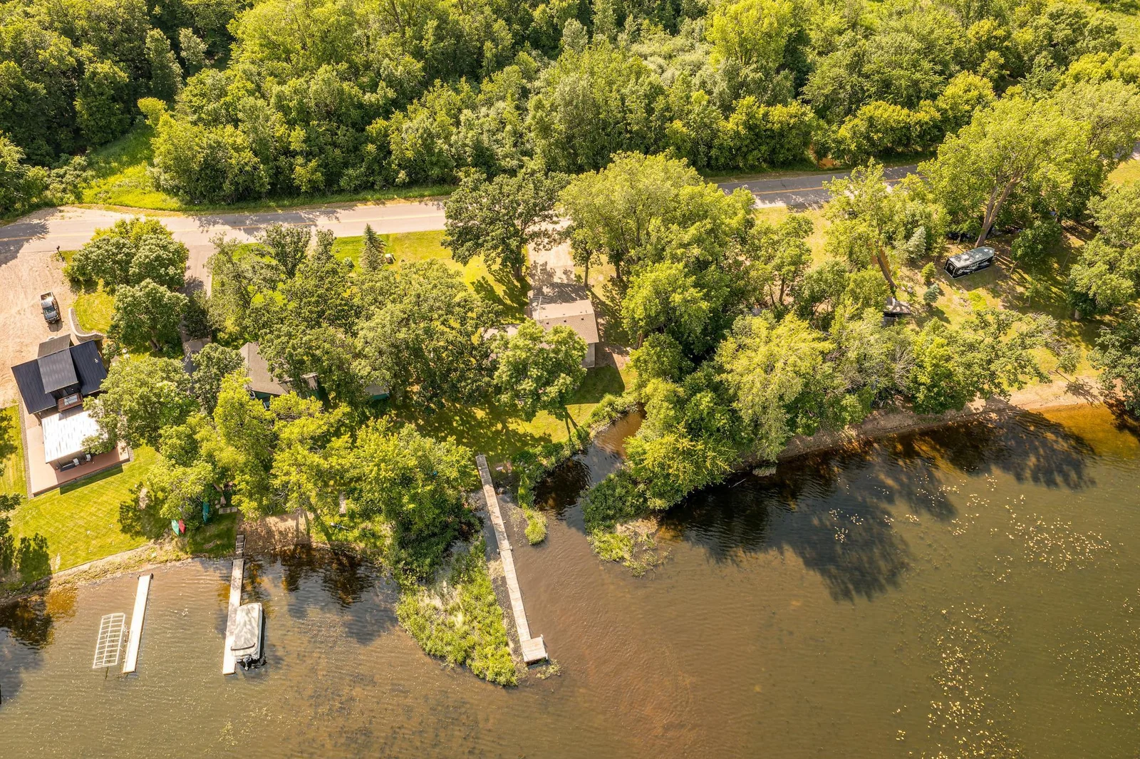 Many fish species live in Lake Manuella, including black bullhead, bluegill, brown trout, channel catfish, largemouth bass, and walleye.