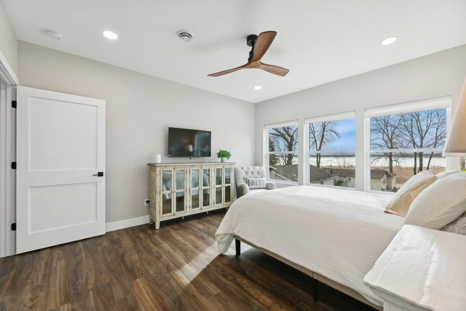 lower level bedroom