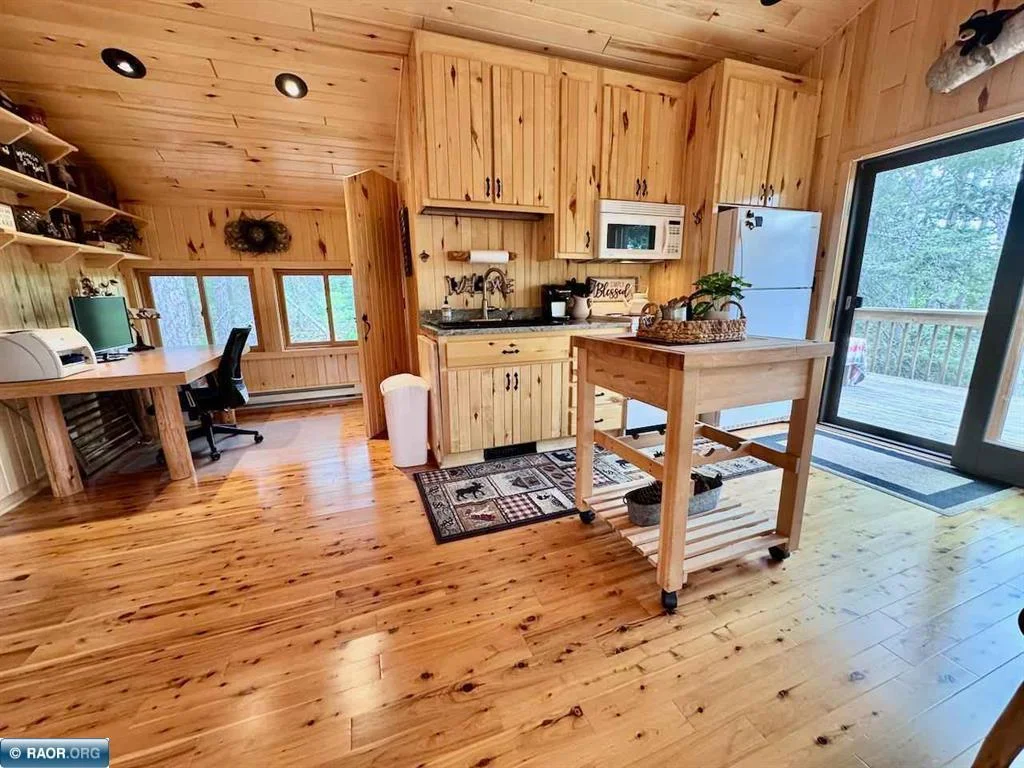 Maybe Office Space?