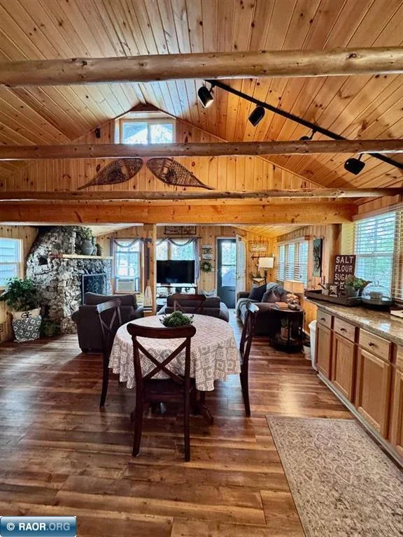 Vaulted Ceiling