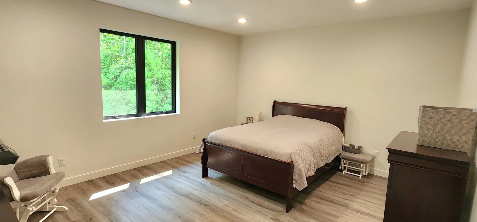 Second bedroom