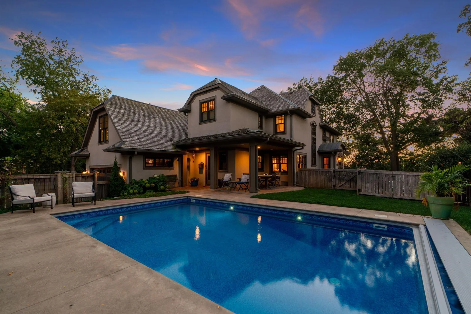 Enjoy gorgeous sunsets overlooking the pool with wonderful lake views.