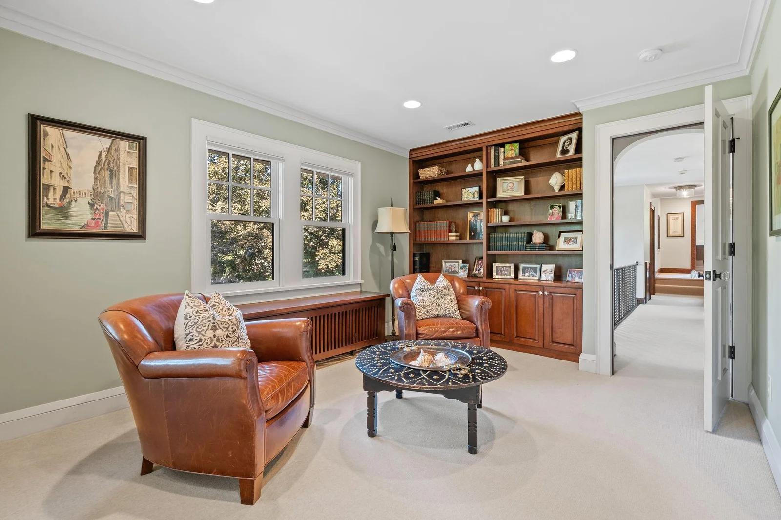 Private reading and sitting room located within the primary Ensuite.
