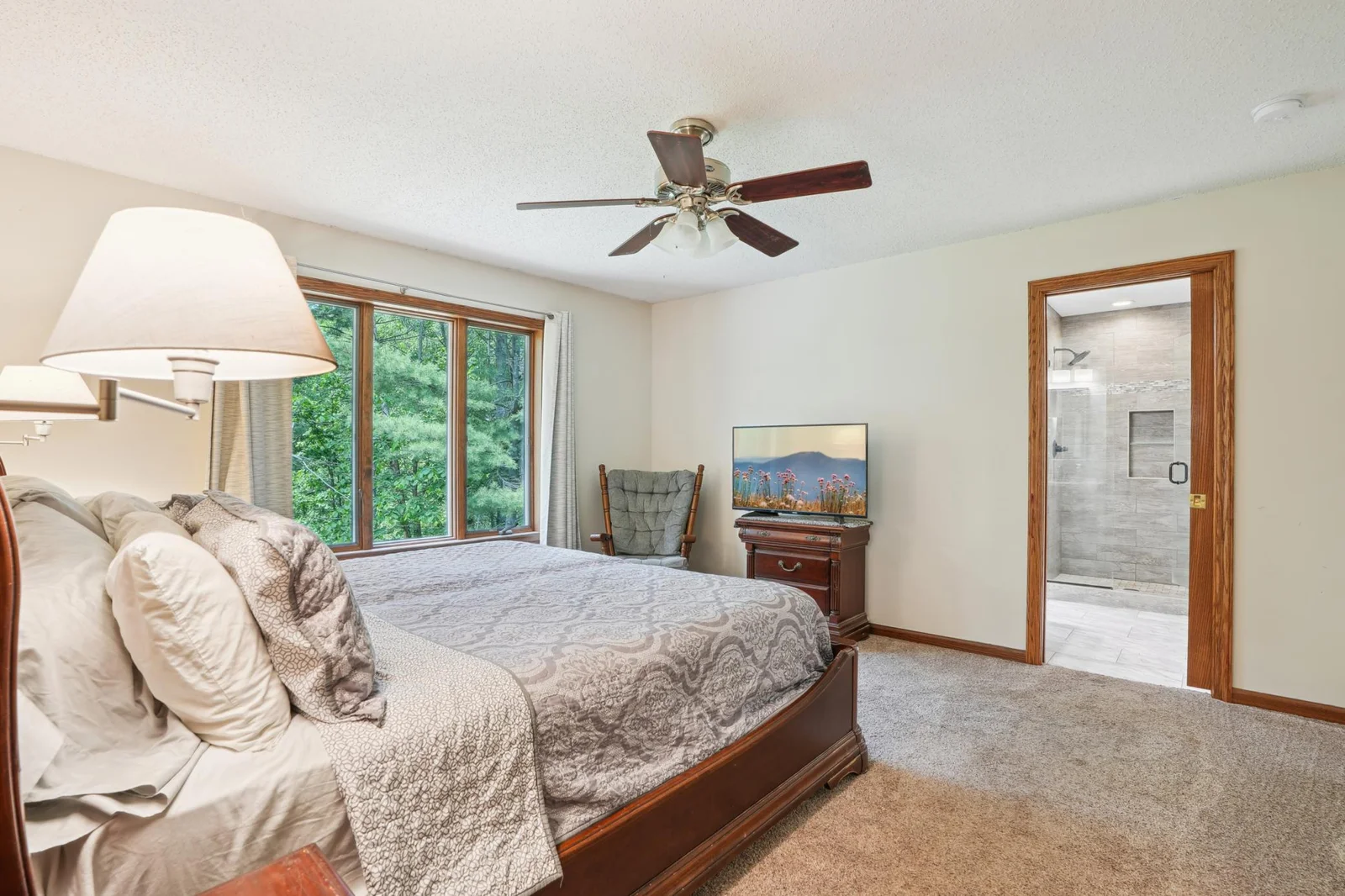 Primary Bedroom.jpg