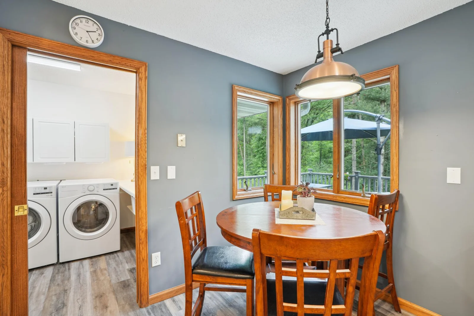 Dining Nook.jpg
