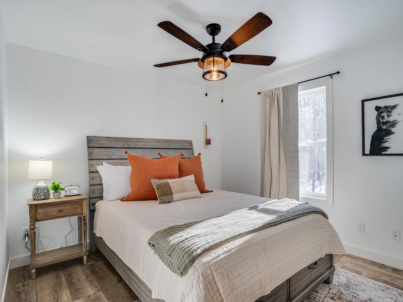 25_2855_BirchwoodBedroom1_1_mls.jpg