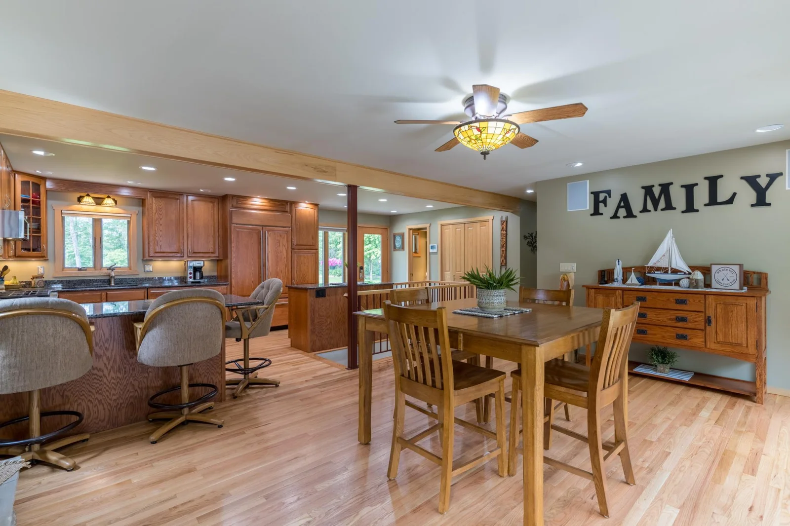Kitchen & Dining.jpg