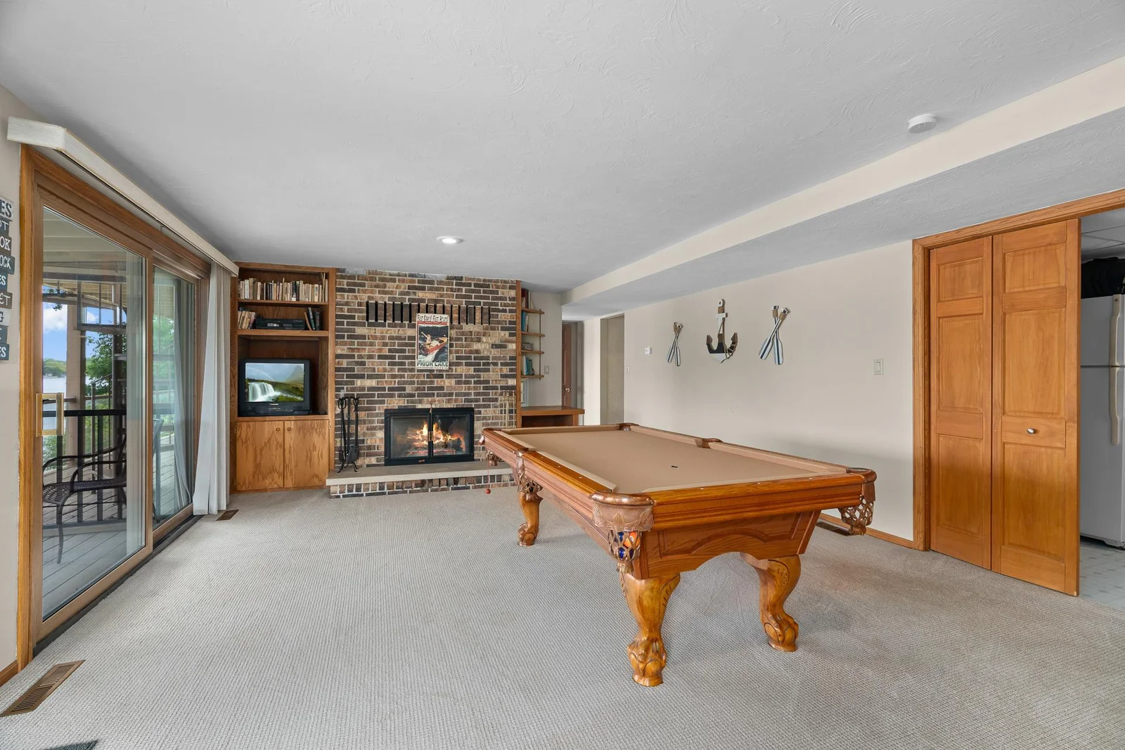 4646 Lords St NE MLS-73.jpg