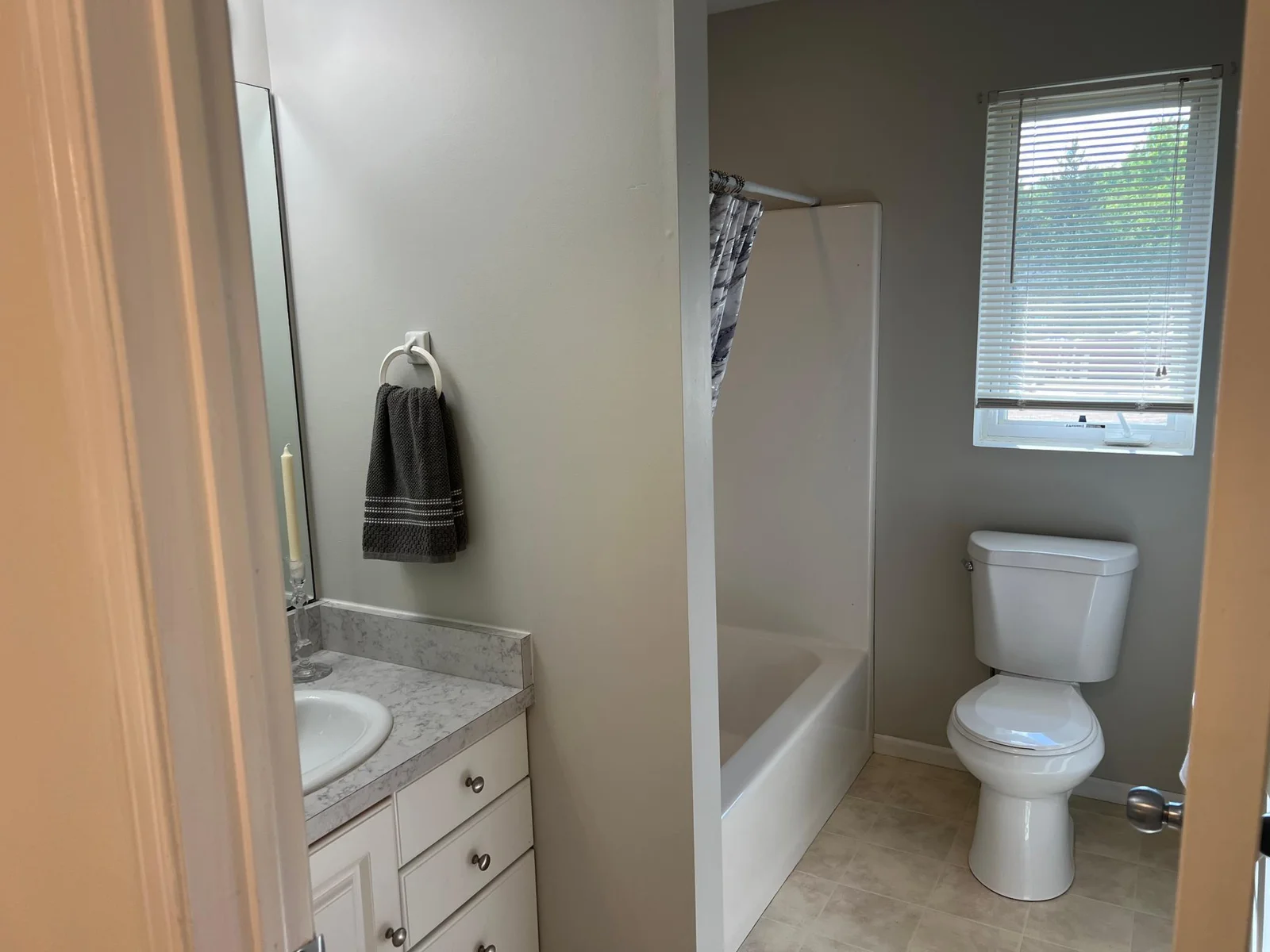 MAIN FLOOR GUEST BATH