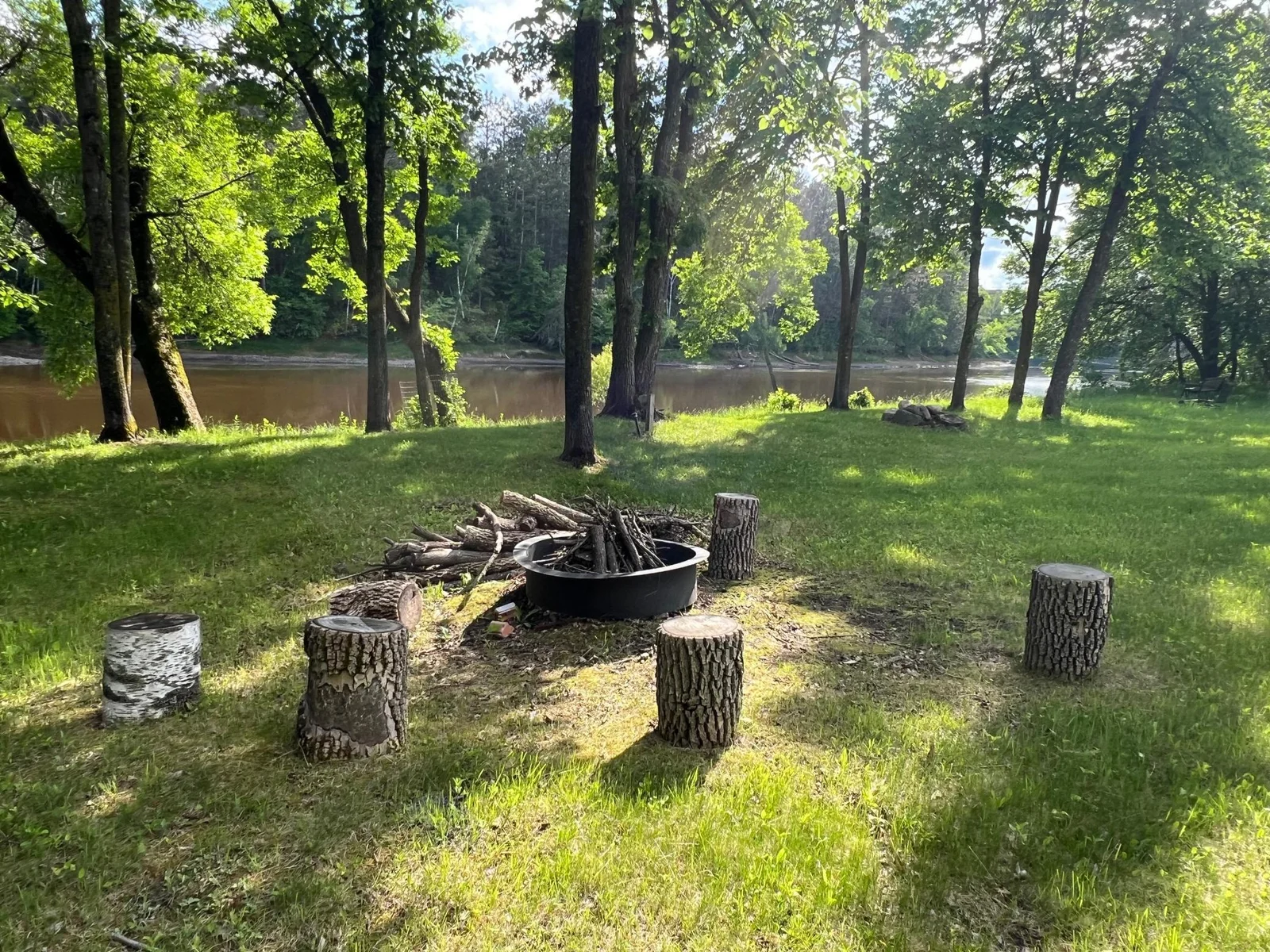 YOU'LL SPEND MANY AN HOUR GATHERED ROUND THE CAMPFIRE TELLING STORIES AND ROASTING DOGS & S'MORES !