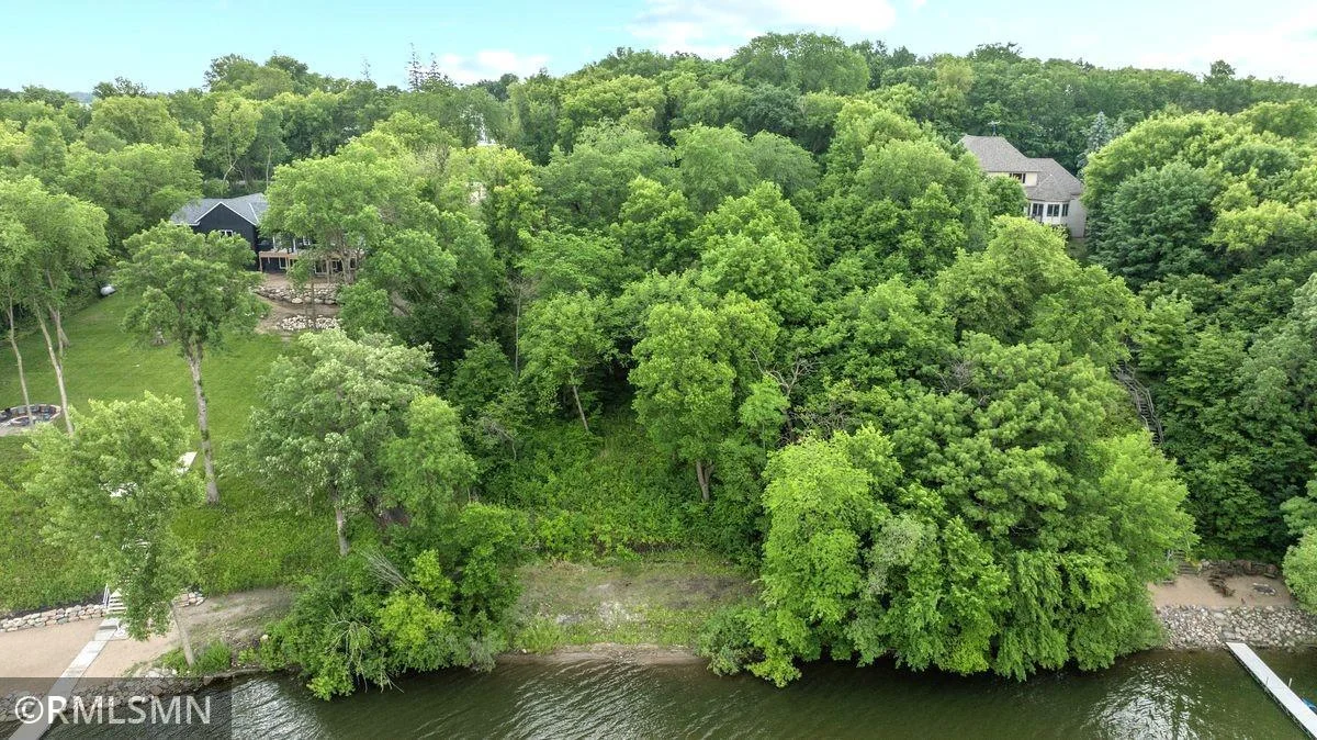Lots of Mature Trees