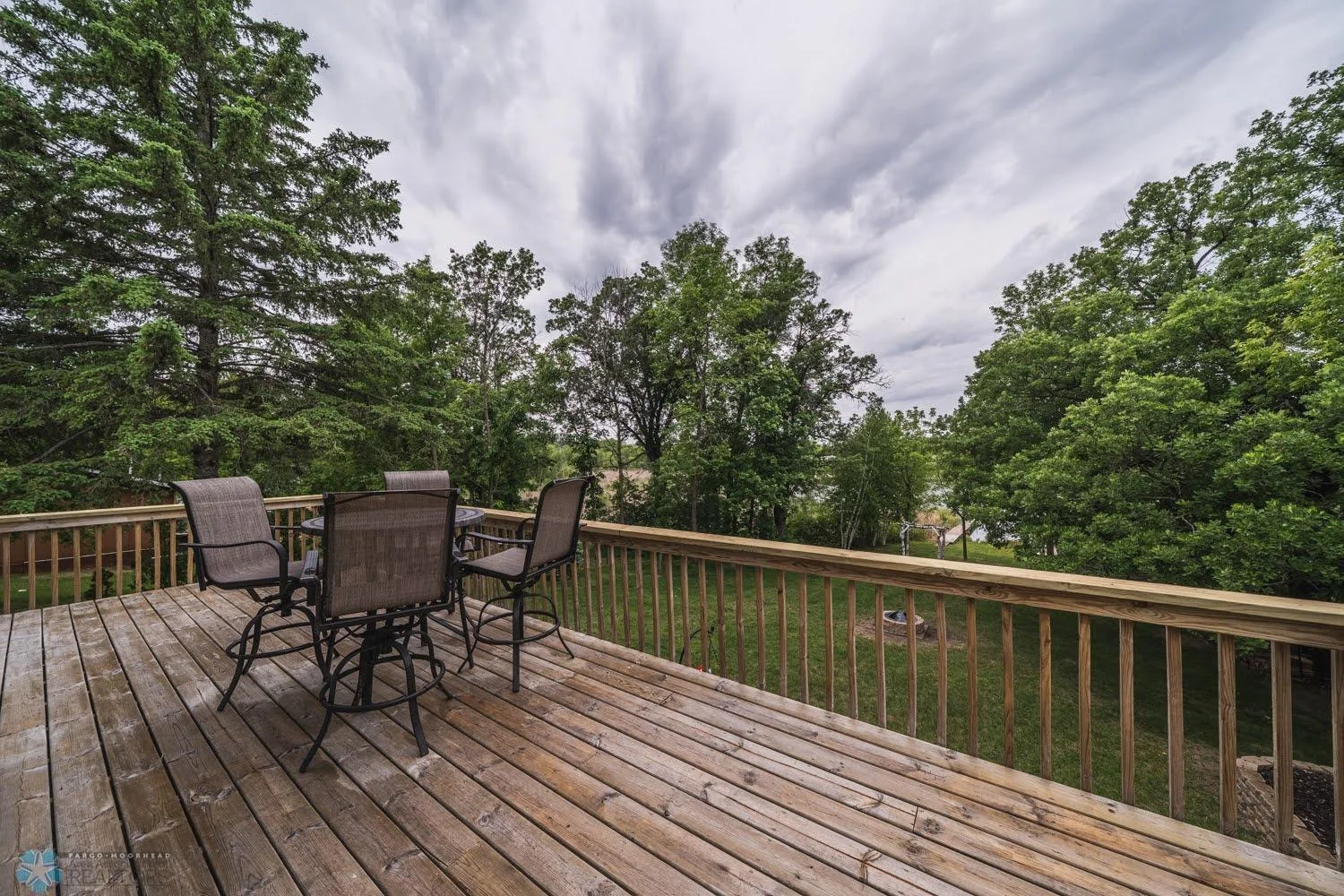 Huge Deck