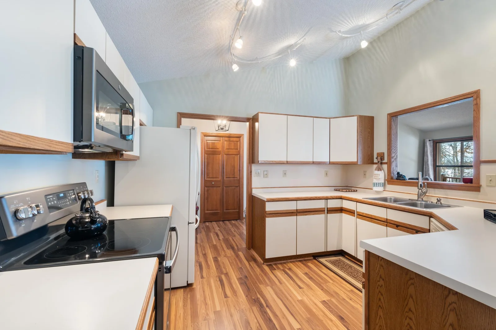 Kitchen area