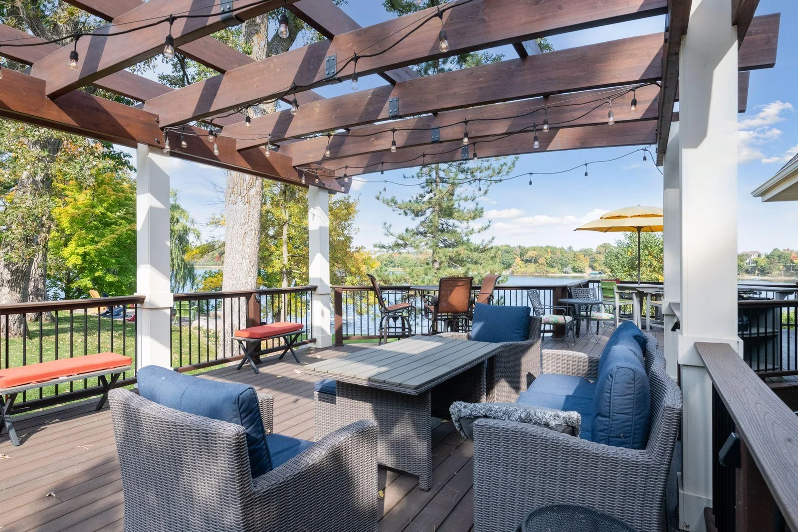 The expansive Azec deck offers wonderful outdoor living space