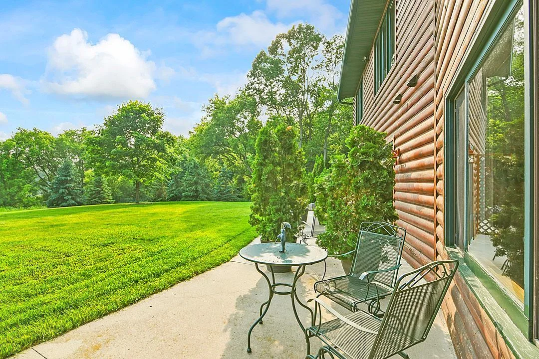 7458 39th Ave NW, Garfield, MN Patio area