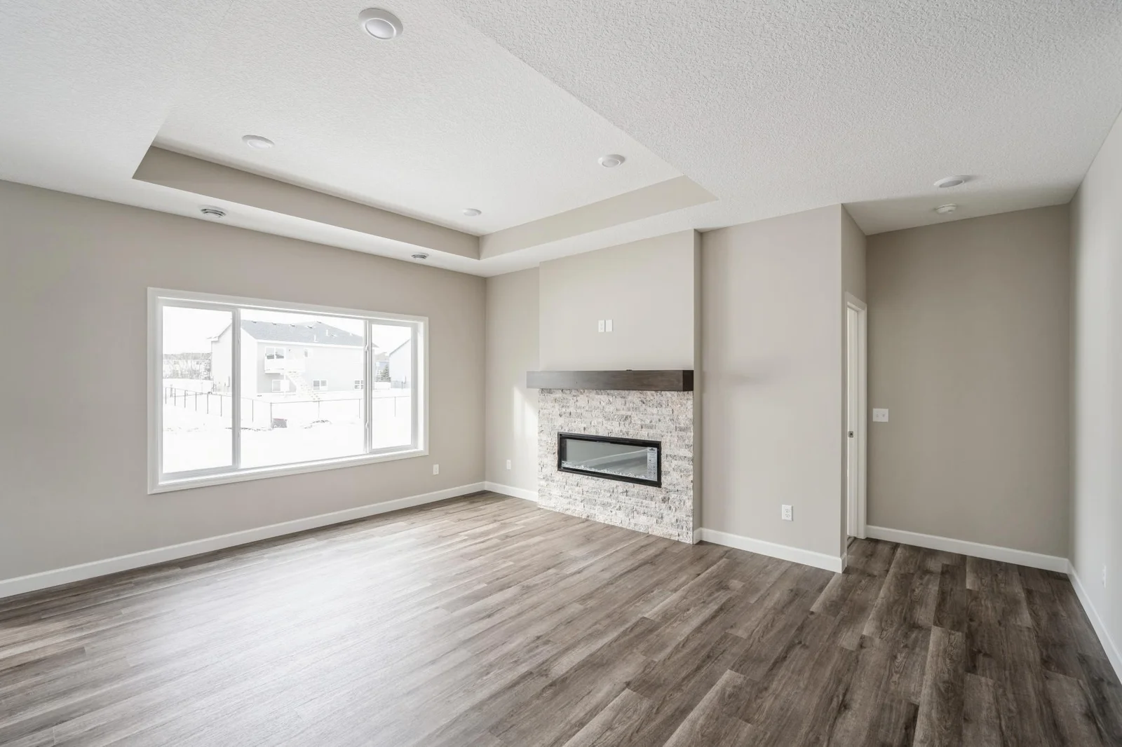 Living Room 2.jpg
