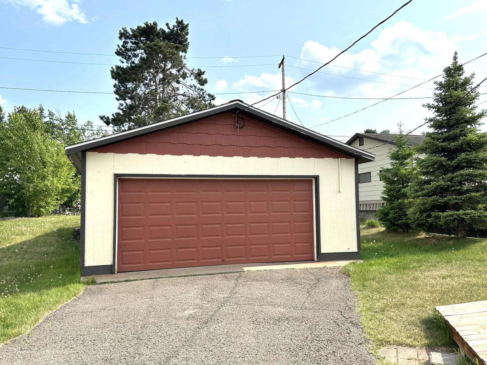 638 E James Garage.JPG