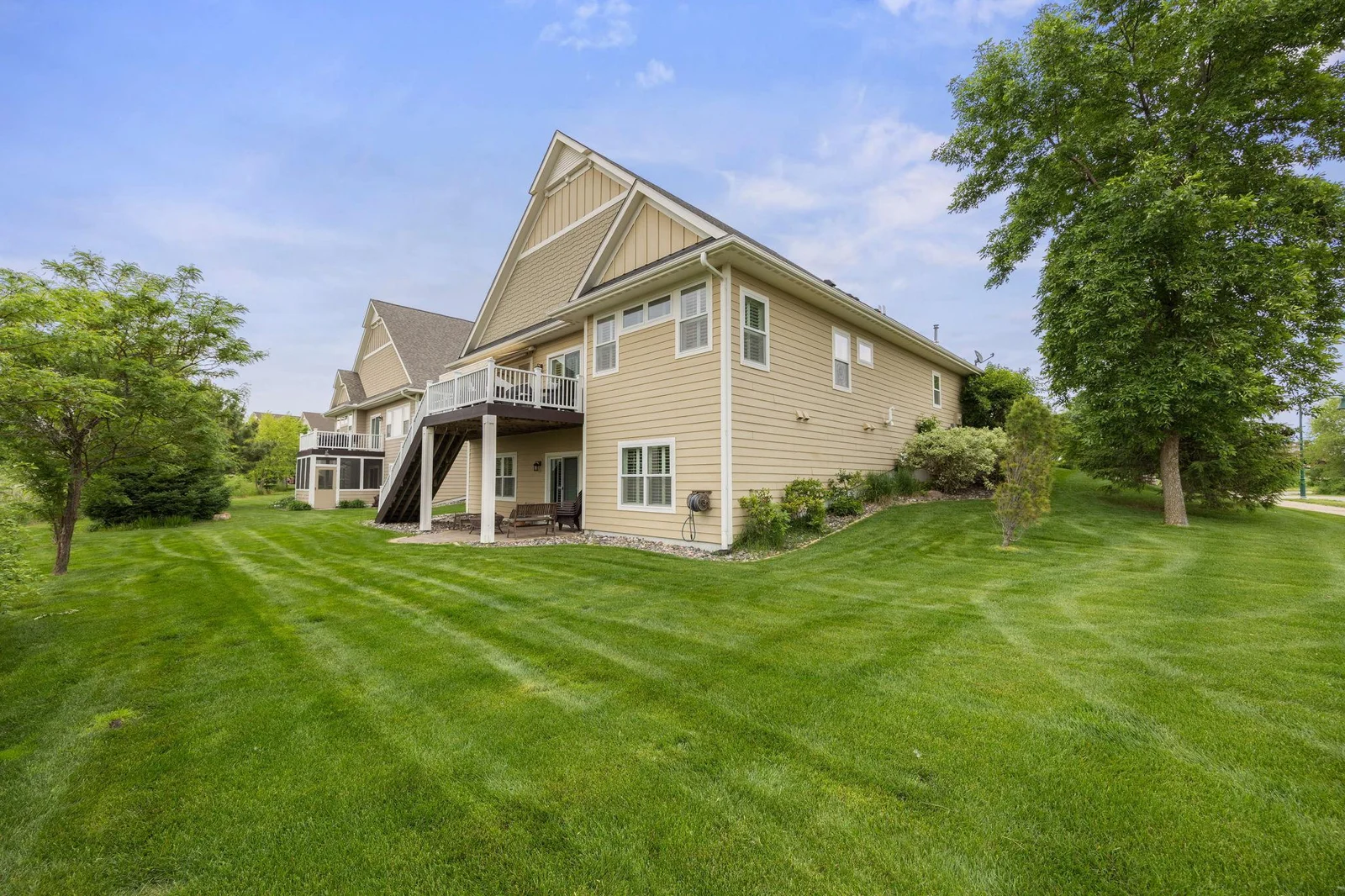 End Unit with large green space
