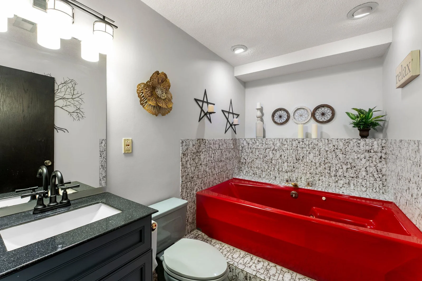 Full bath in lower level - jacuzzi