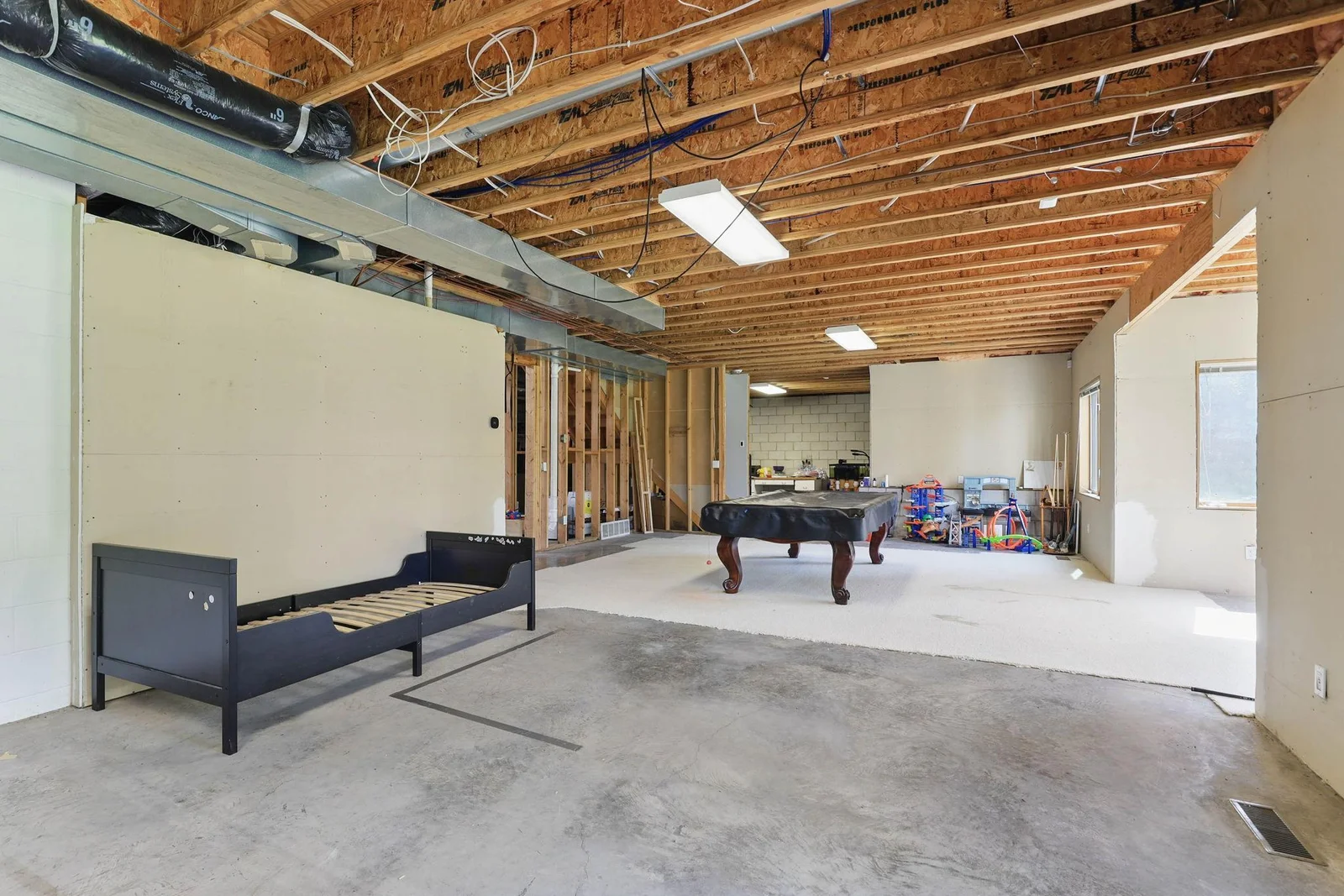 46-web-or-mls-18715-24th-Ave-N-46.jpg