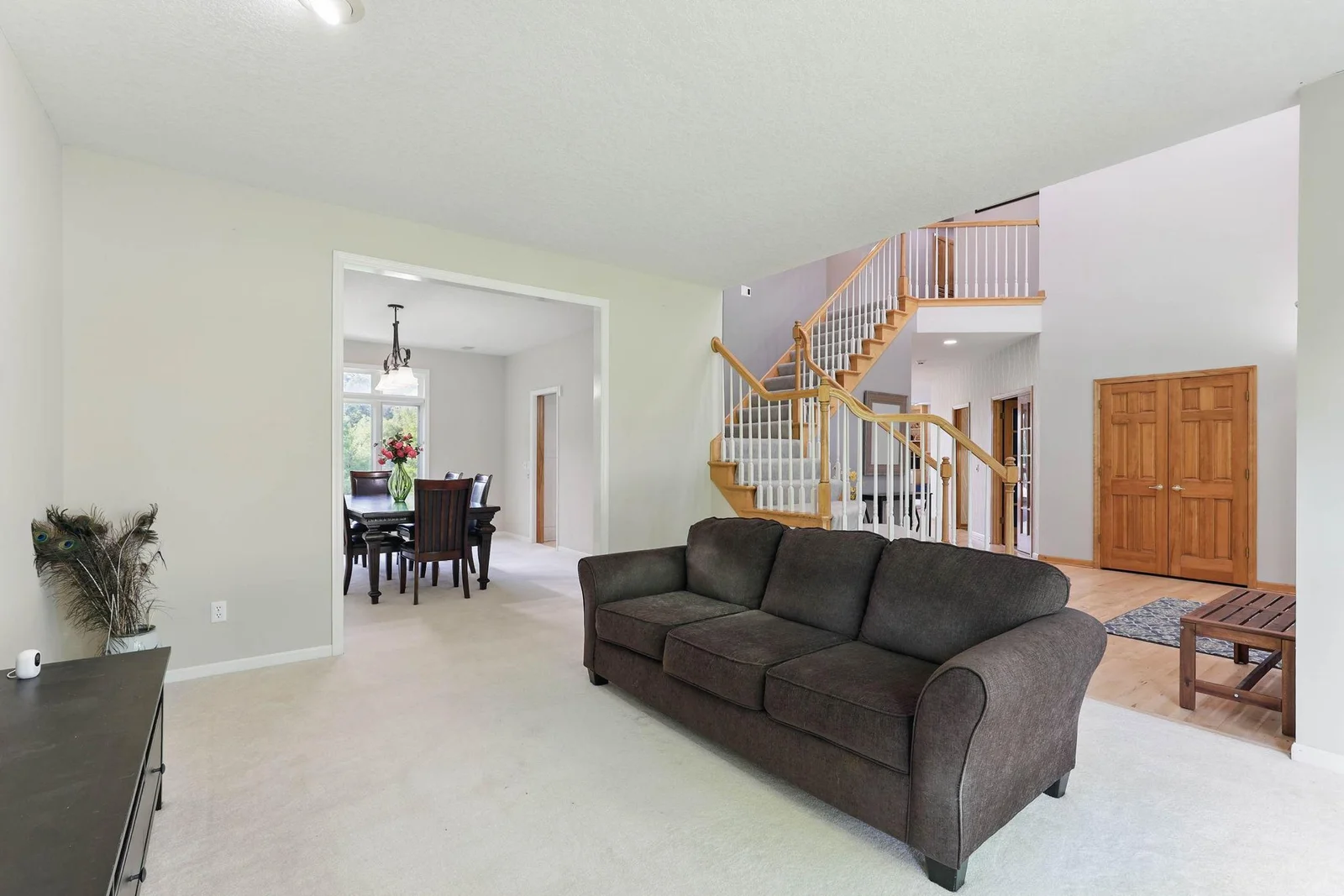6-web-or-mls-18715-24th-Ave-N-06.jpg