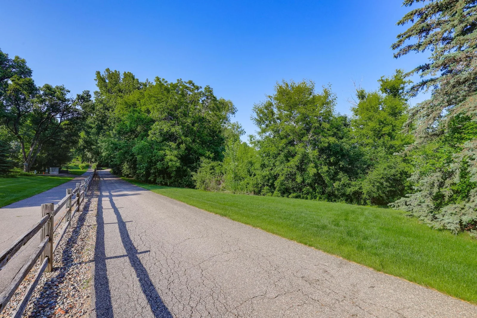 55-web-or-mls-18715-24th-Ave-N-55.jpg