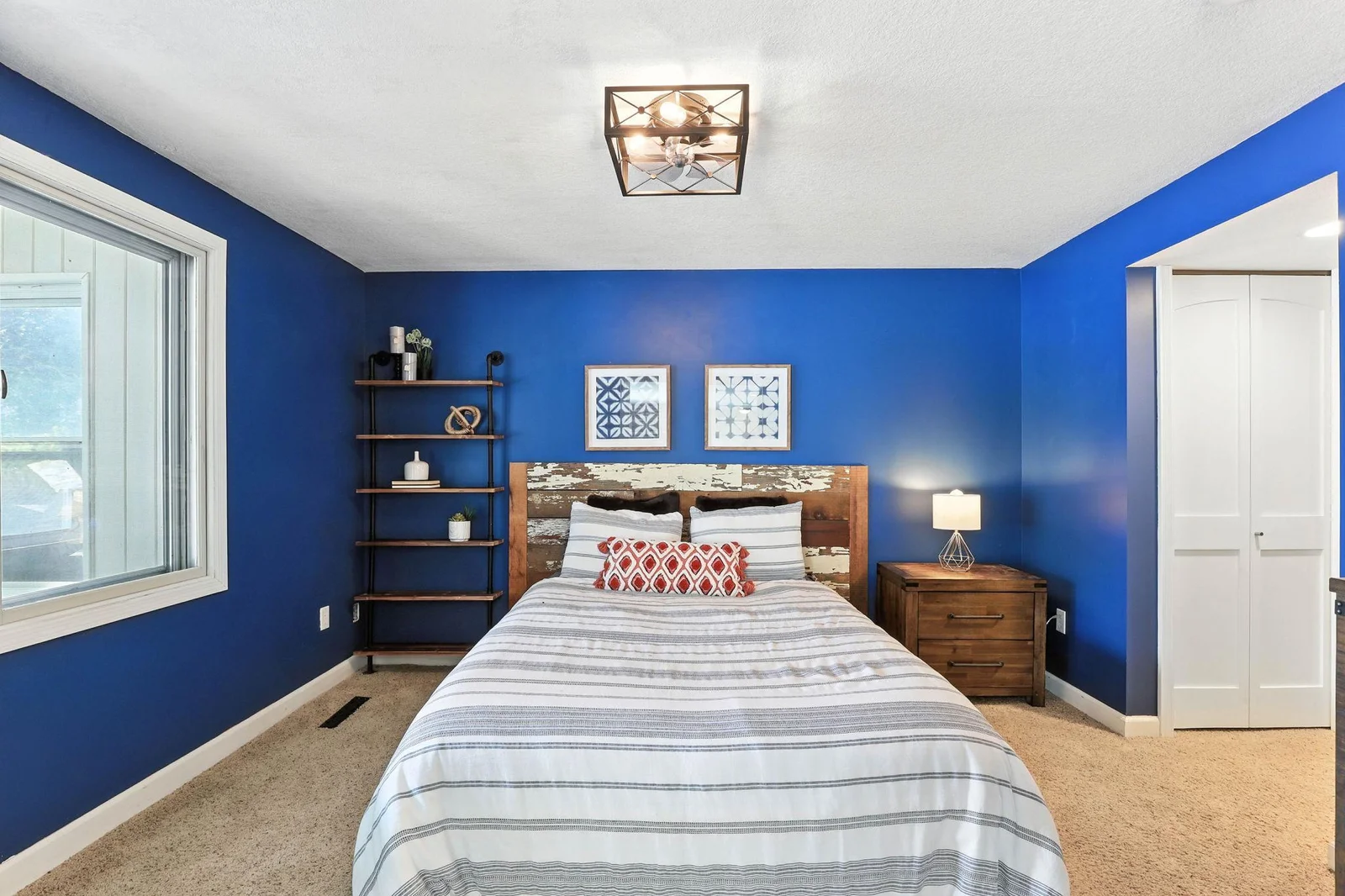 4th bedroom- lower (2nd primary suite).jpg