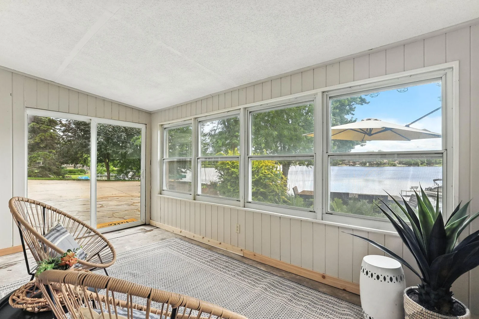 3 season porch- lower.jpg