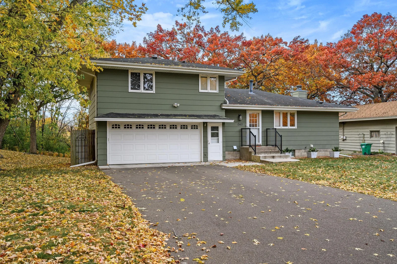 Driveway to accommodate multiple cars along with 2 car garage