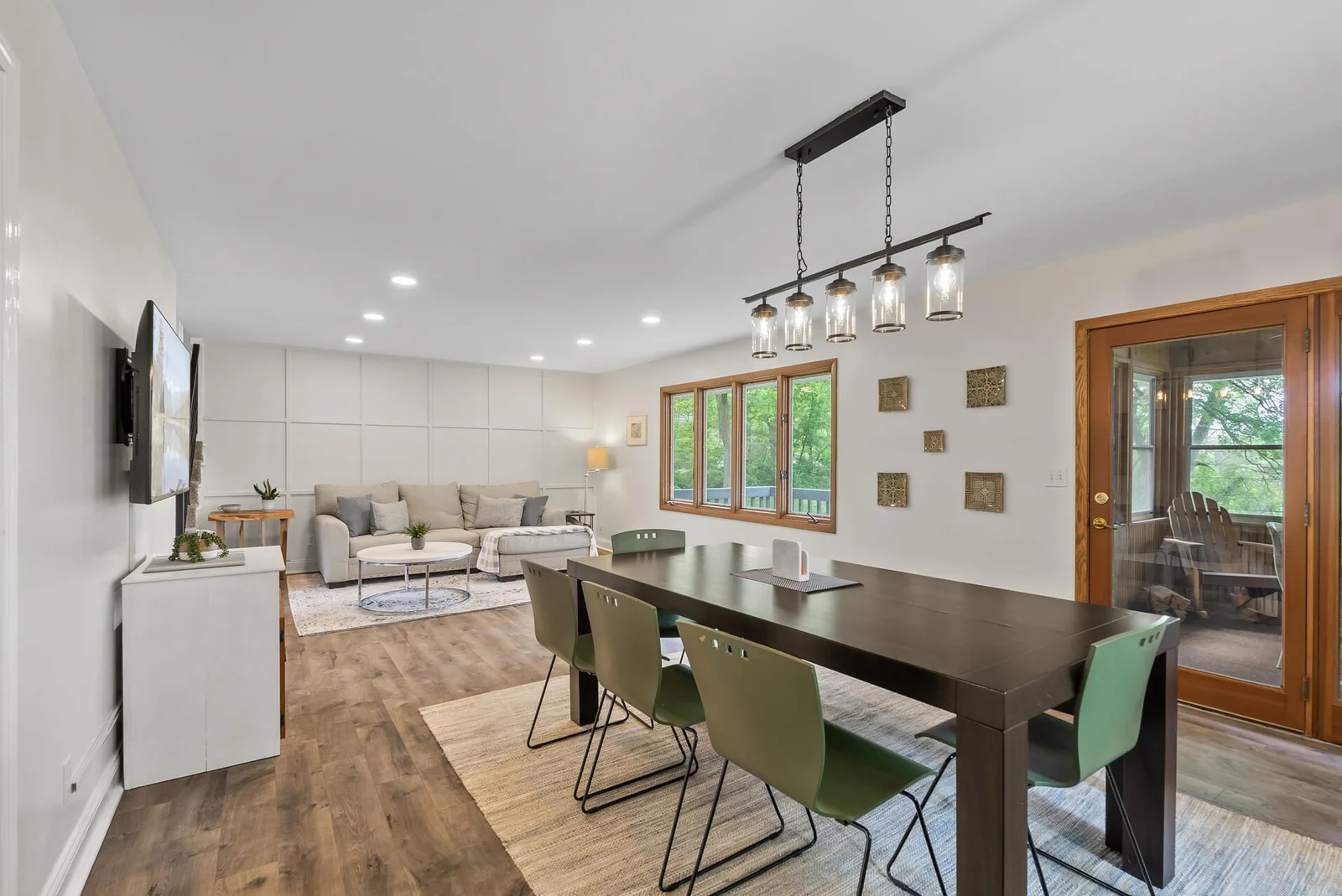 dining room to living room