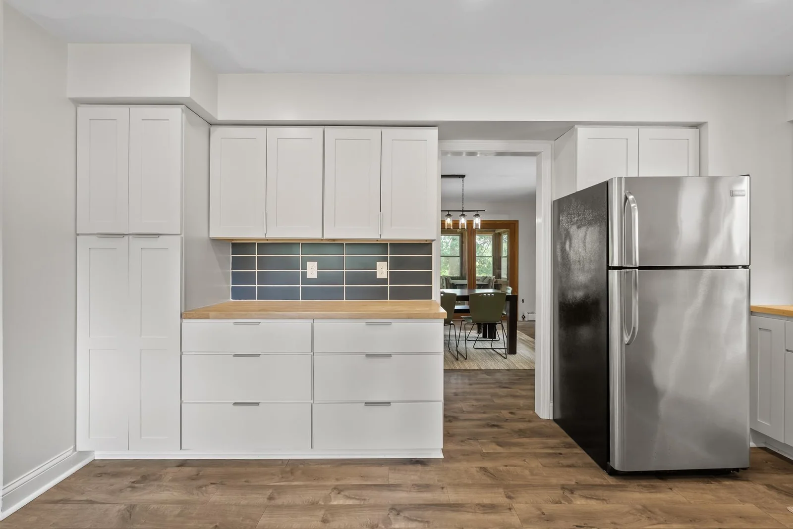 Lots of cabinet space