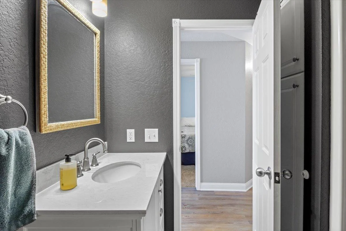 Main Floor 3/4 Bath