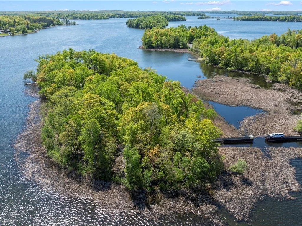 03-DJI_20250522111821_0726_D.jpg