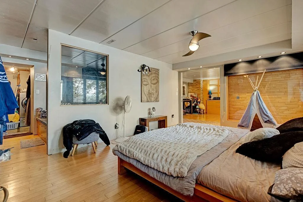 5238406thStreet-8.jpg