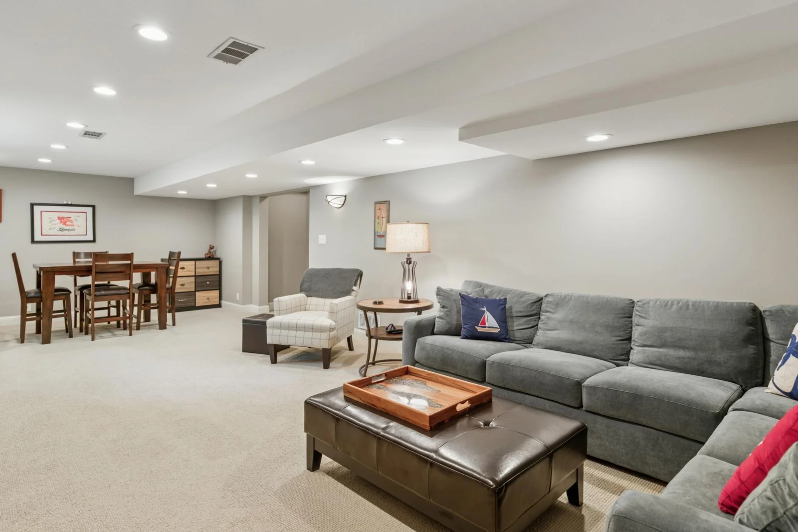 Large LL entertaining space