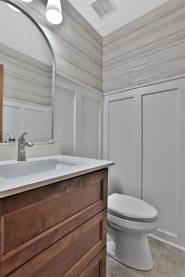Remodeled Main Floor 1/2 Bath