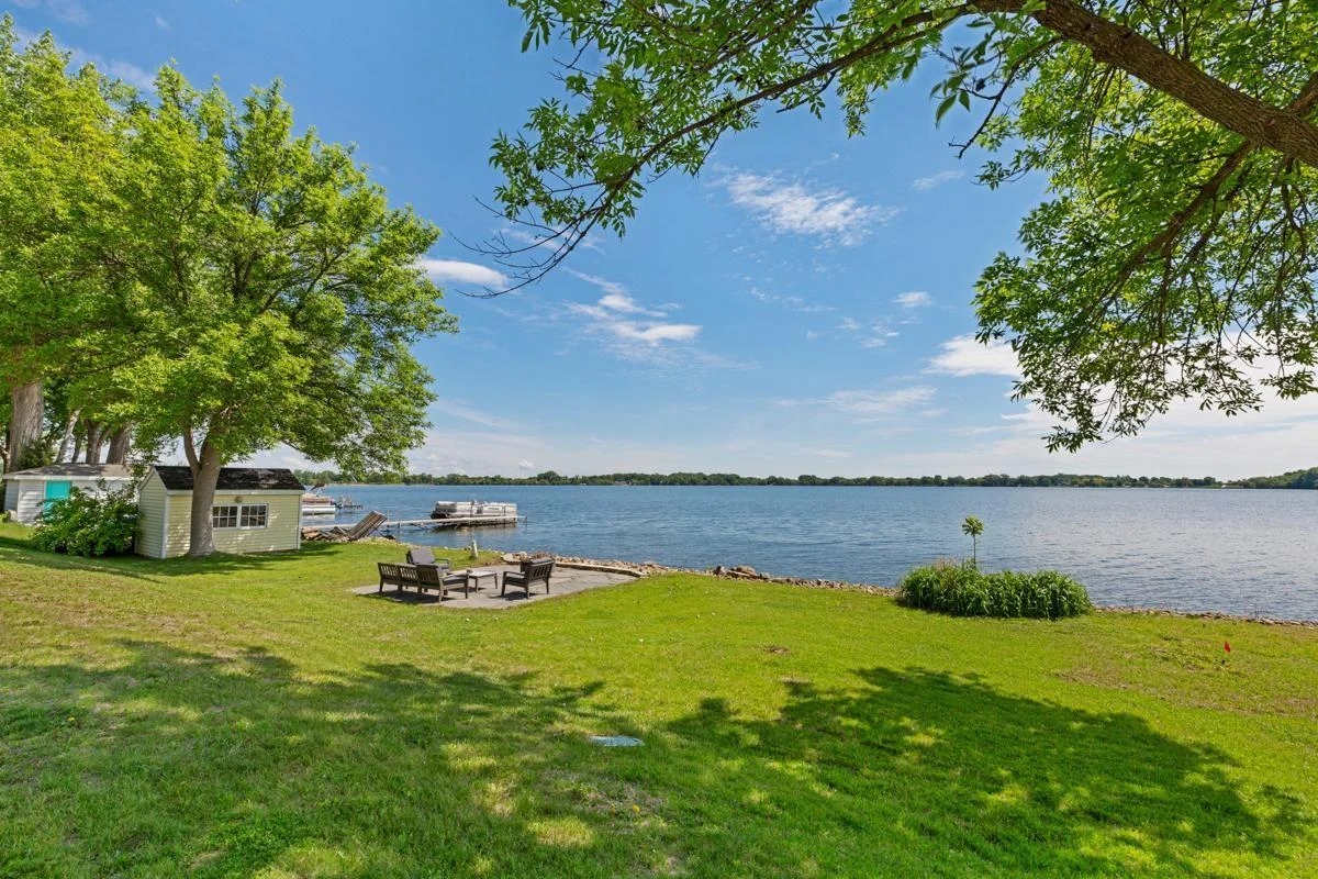 62 Lake view.jpg