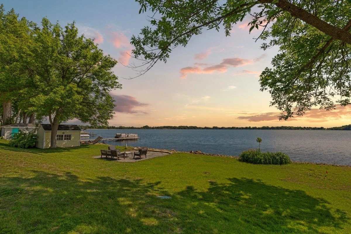 62 Lake view_tw.jpg
