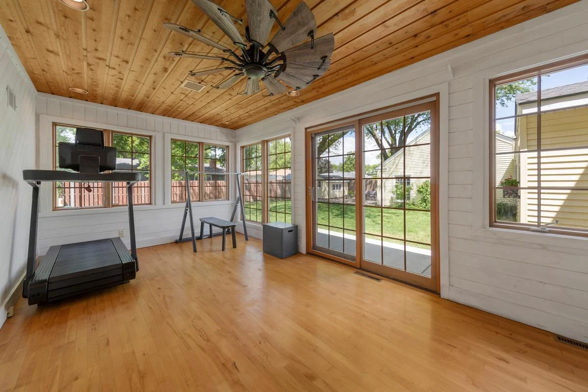 36 Sunroom.jpg