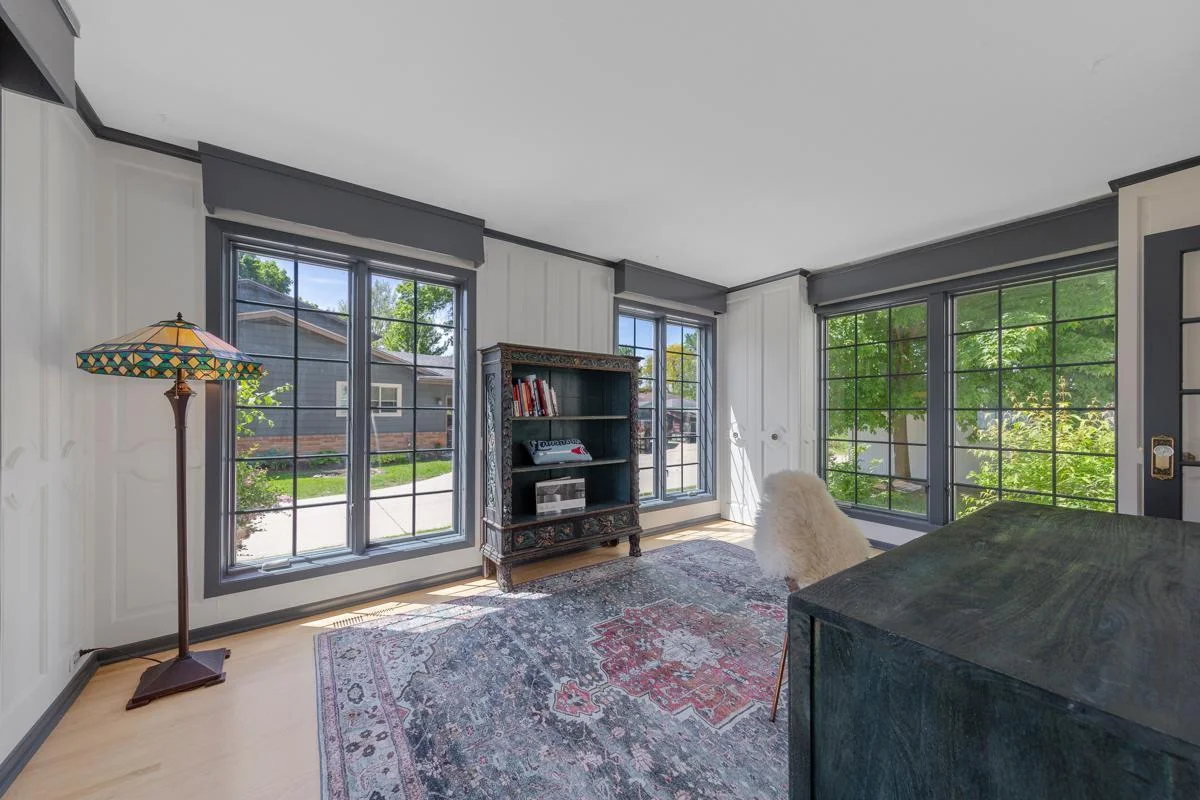 16 Sunroom.jpg