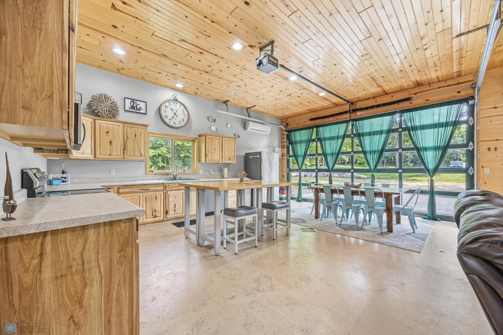 Kitchen & Dining View